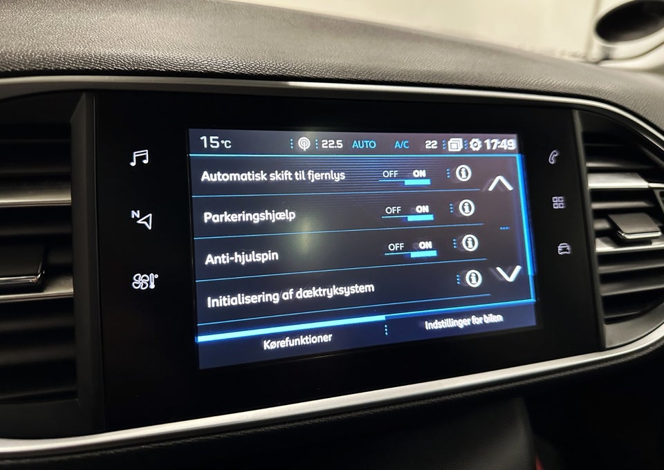 Peugeot 308 1,6 BlueHDi 120 Allure Sky 5d