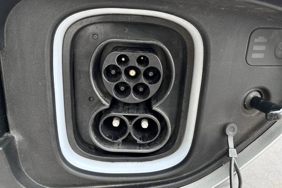 Hyundai Kona 64 EV Advanced 5d
