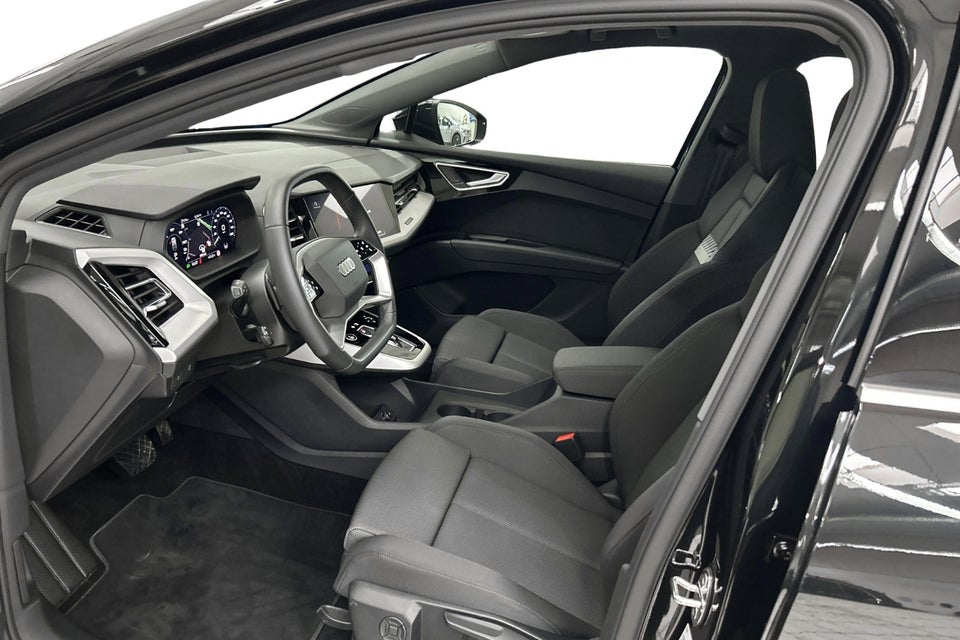 Audi Q4 e-tron 45 Progress 5d