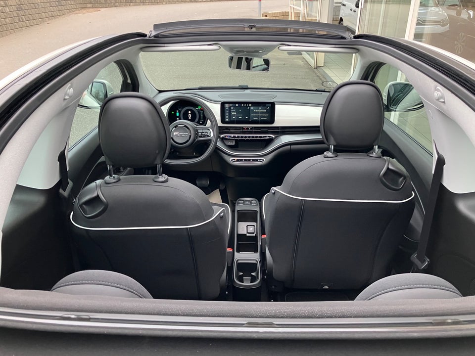 Fiat 500e 42 Icon Cabrio 2d