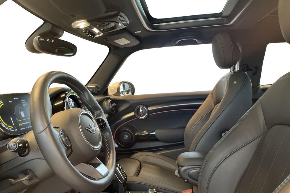 MINI Cooper SE Maximise 3d