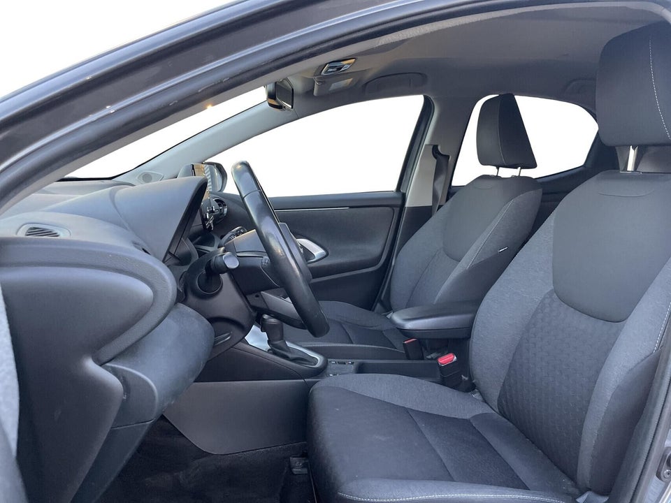 Toyota Yaris 1,5 Hybrid H3 Smart e-CVT 5d