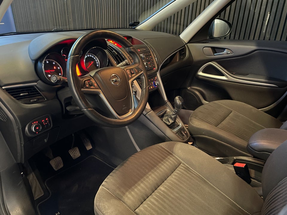 Opel Zafira Tourer 2,0 CDTi 130 Enjoy 7prs 5d