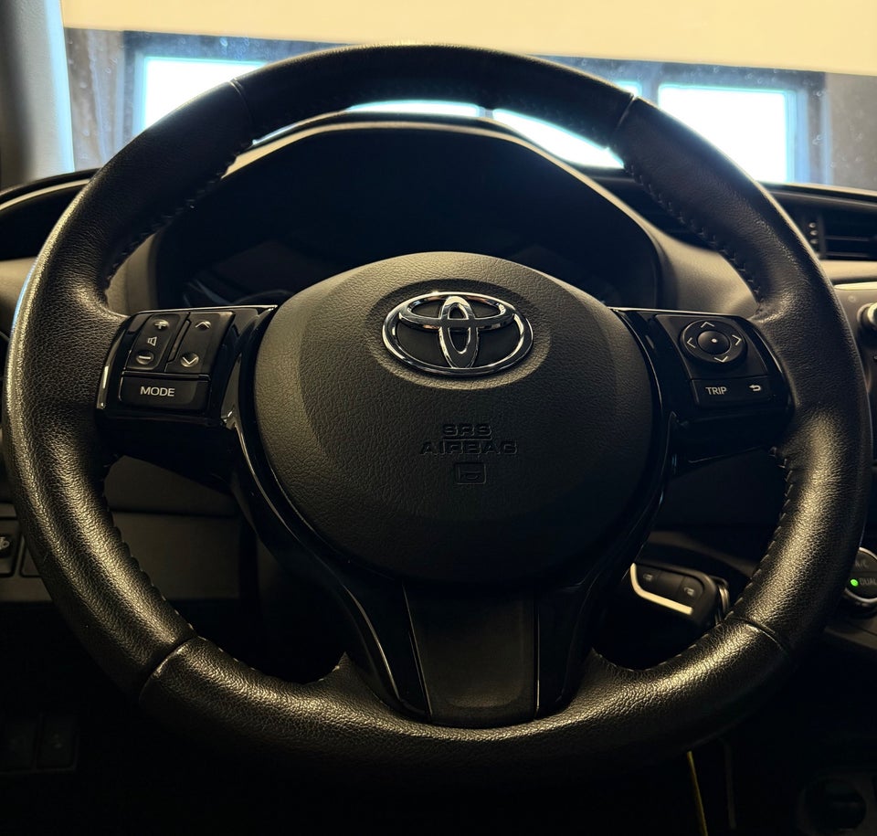 Toyota Yaris 1,5 Hybrid H2 Premium e-CVT 5d