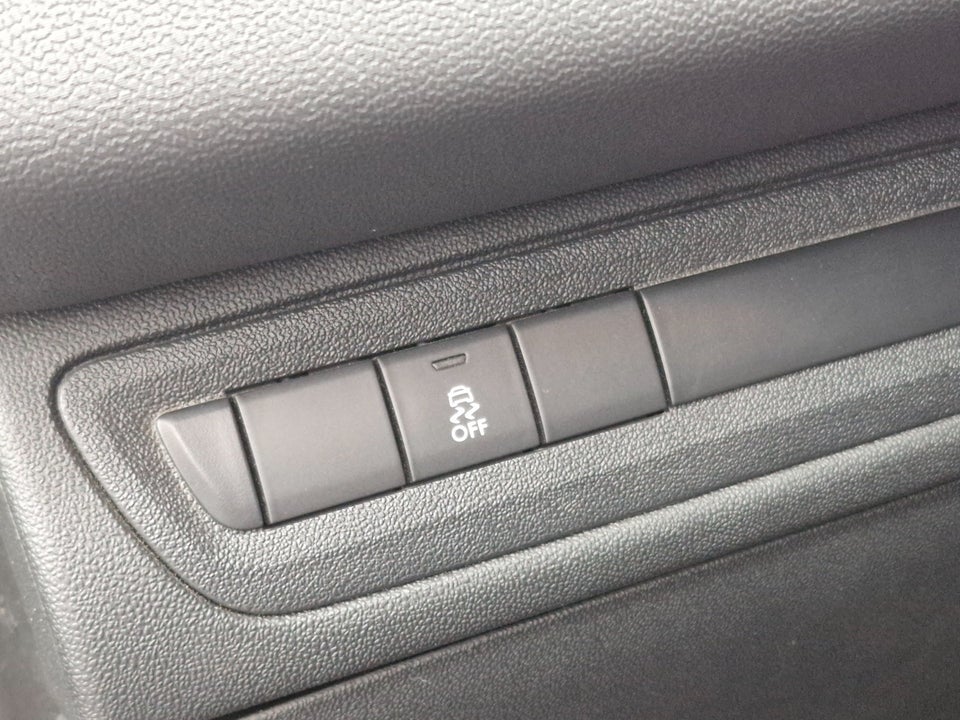 Peugeot 208 1,2 VTi Active 5d