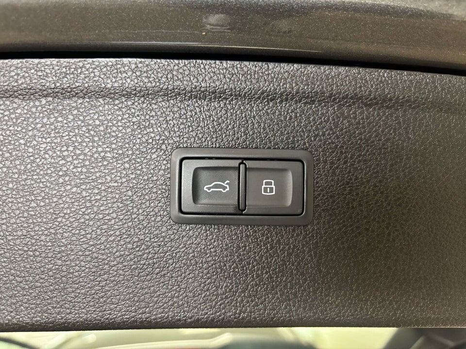 Audi Q5 50 TFSi e S-line quattro S-tr. 5d