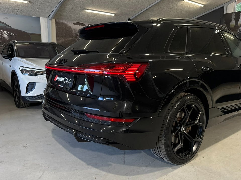 Audi e-tron 55 S-line quattro 5d
