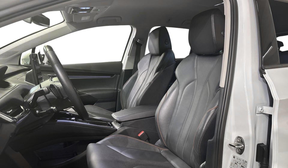 Skoda Enyaq 60 iV Suite 5d