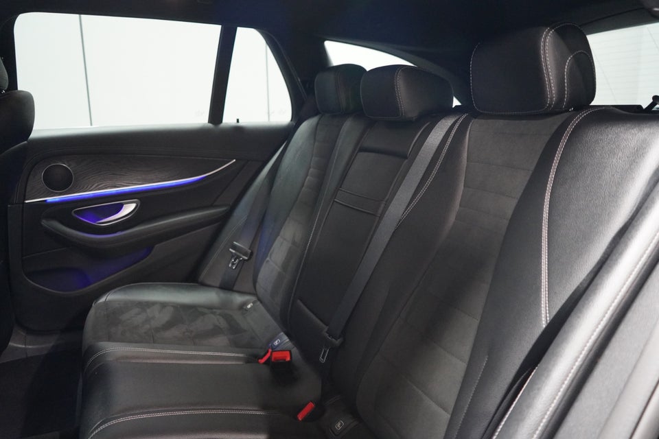 Mercedes E300 e 2,0 AMG Line stc. aut. 5d