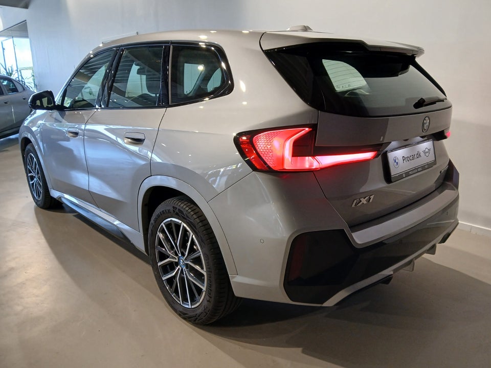 BMW iX1 eDrive20 Fully Charged M-Sport 5d