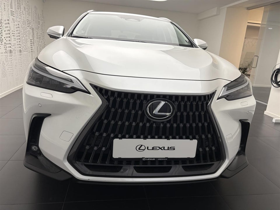 Lexus NX450h+ 2,5 Luxury aut. AWD 5d