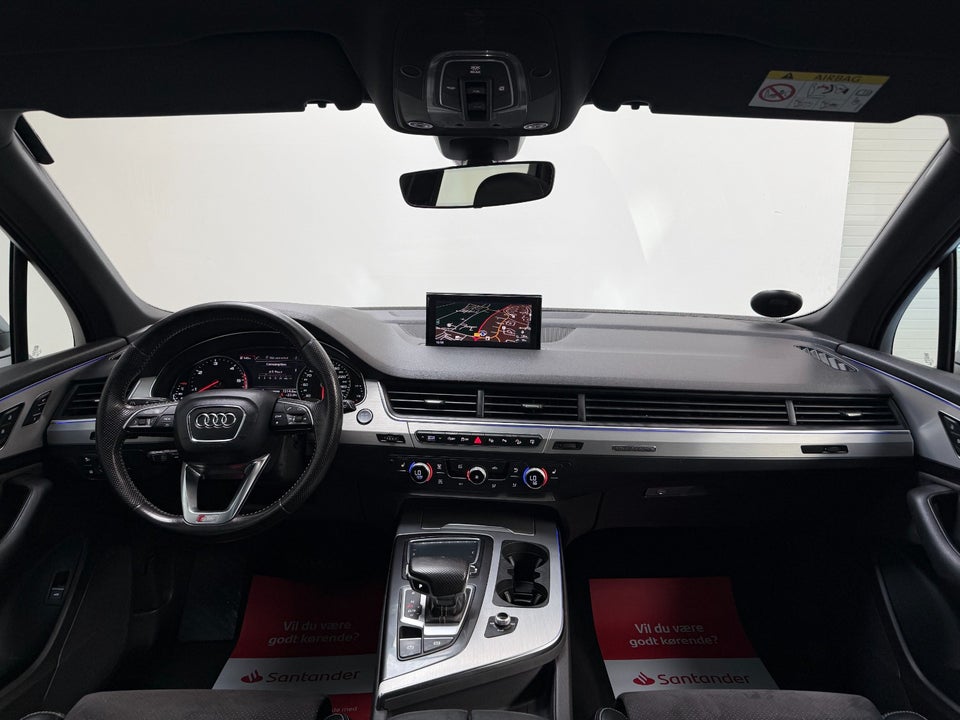 Audi Q7 3,0 TDi 272 S-line quattro Tiptr. 5d