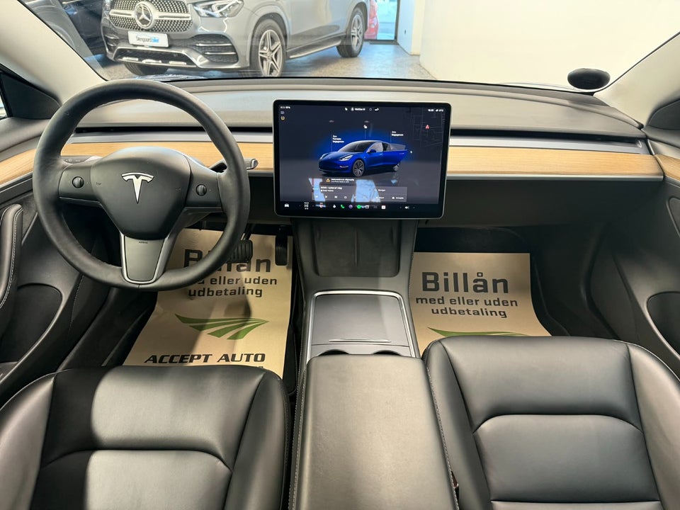 Tesla Model 3 Long Range AWD 4d