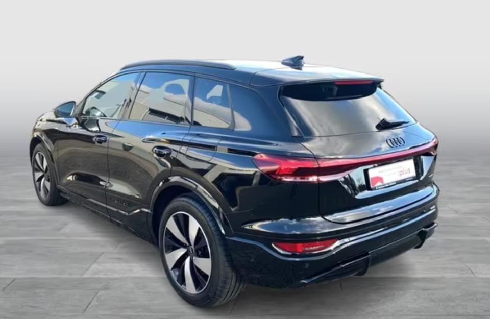 Audi Q6 e-tron Ultra quattro 5d