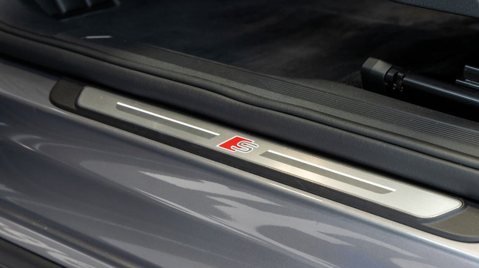 Audi Q4 e-tron 45 S-line 5d