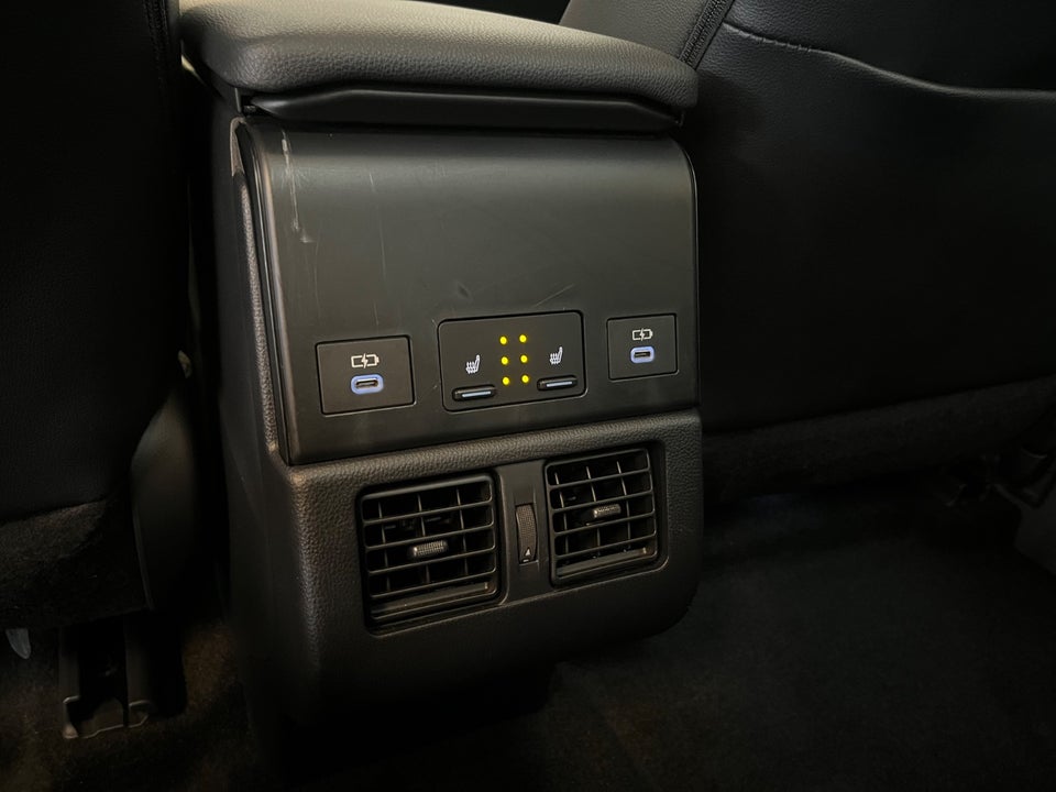 Toyota bZ4X Executive 5d