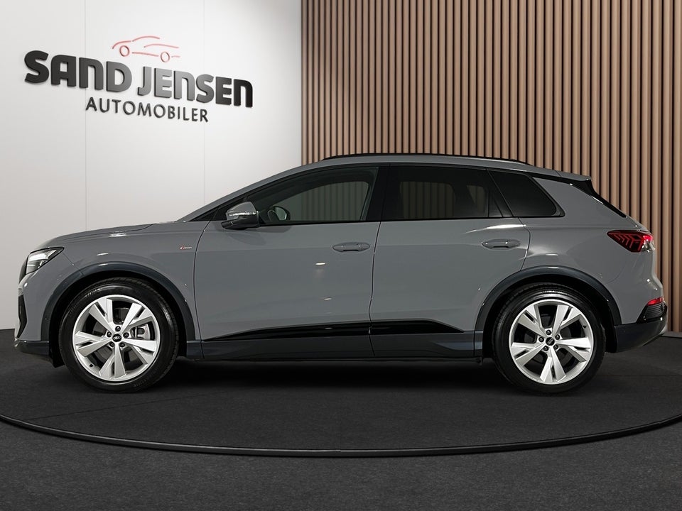 Audi Q4 e-tron 45 S-line quattro 5d