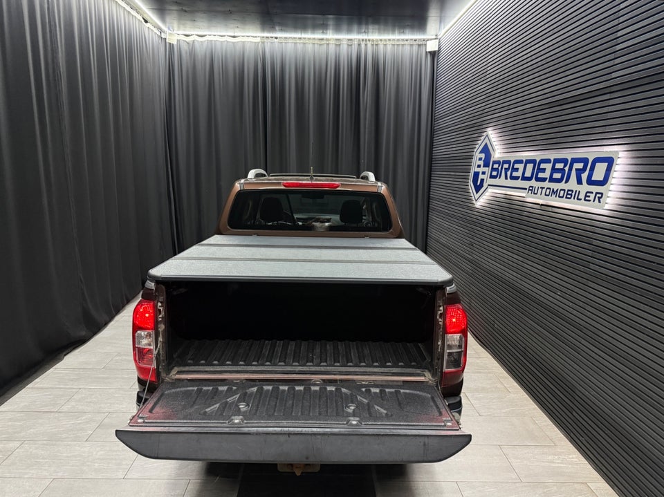 Nissan Navara 2,3 dCi 190 Db.Kab Tekna aut. 4d