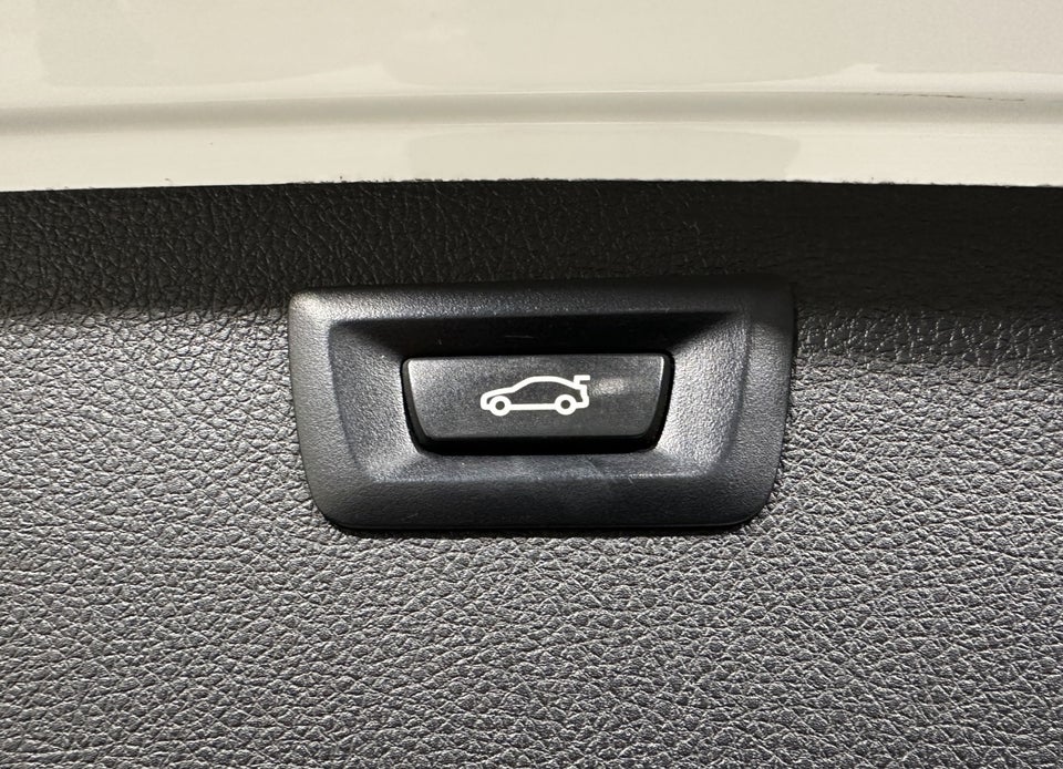 BMW 320d 2,0 Touring M-Sport aut. 5d