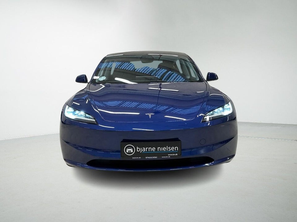 Tesla Model 3 RWD 4d