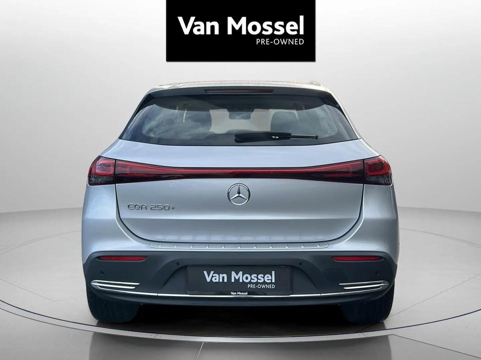 Mercedes EQA250+ Electric Art 5d