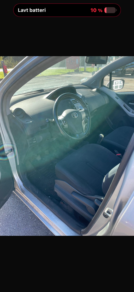 Toyota Yaris 1,3 Luna 5d