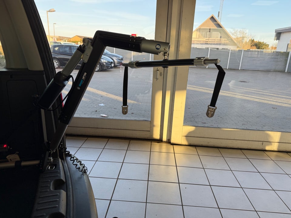 VW Caddy 1,6 TDi 102 Trendline DSG 4d