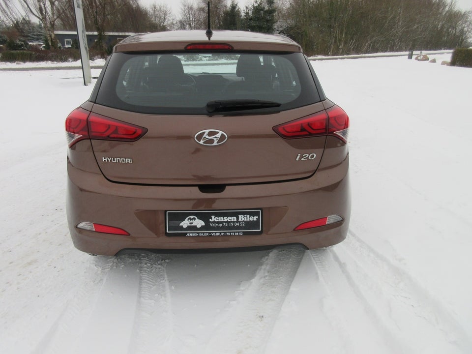 Hyundai i20 1,25 Fresh 5d