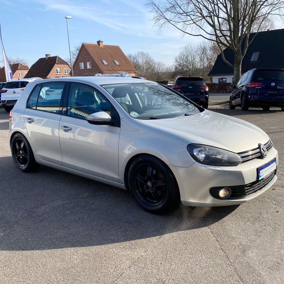 VW Golf VI 1,6 TDi 105 Comfortline BMT 5d