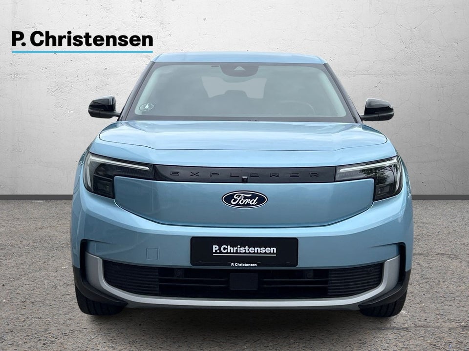 Ford Explorer 82 Premium Extended Range 5d