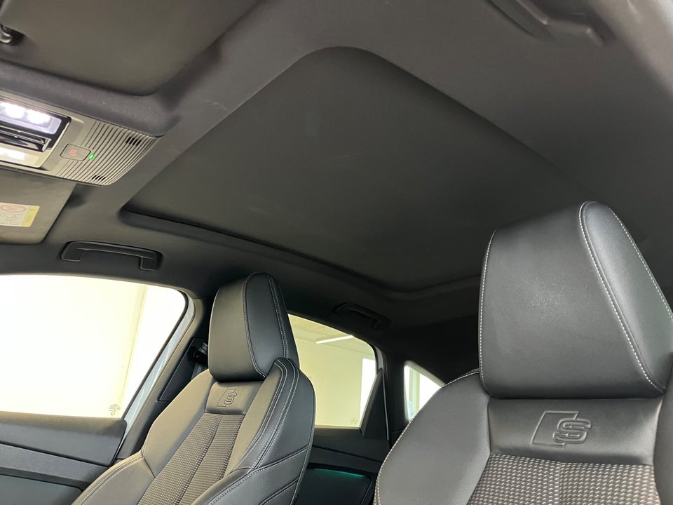 Audi Q4 e-tron 40 S-line Sportback 5d