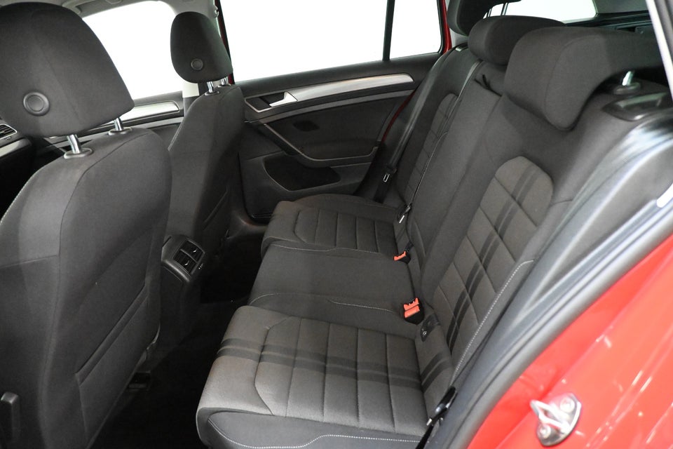 VW Golf VII 1,4 TSi 125 Style Variant DSG BMT 5d