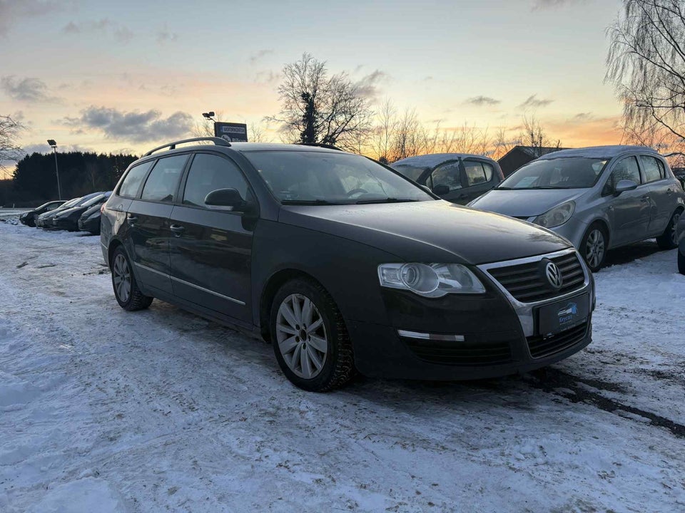VW Passat 2,0 FSi Comfortline 4d