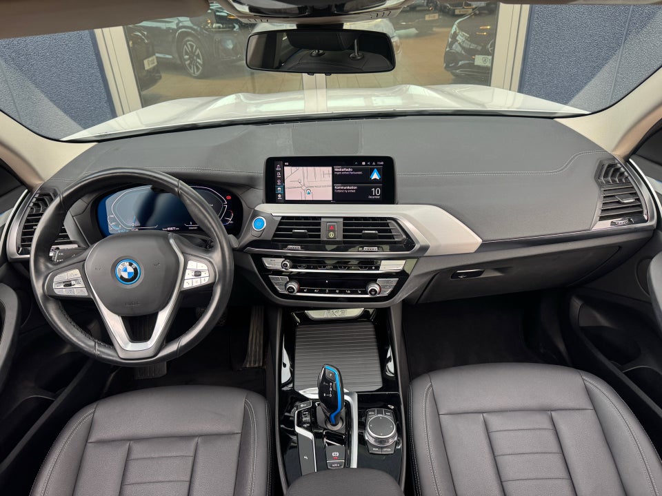BMW iX3 Charged 5d