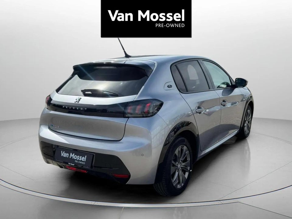Peugeot e-208 50 GT 5d