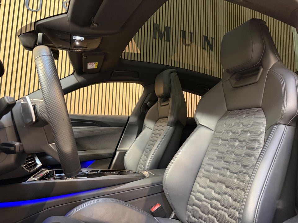 Audi e-tron GT pro quattro 4d
