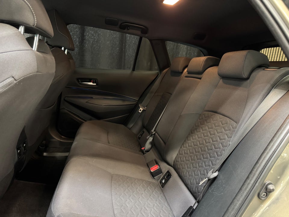 Toyota Corolla 1,8 Hybrid H3 Smart Touring Sports MDS 5d