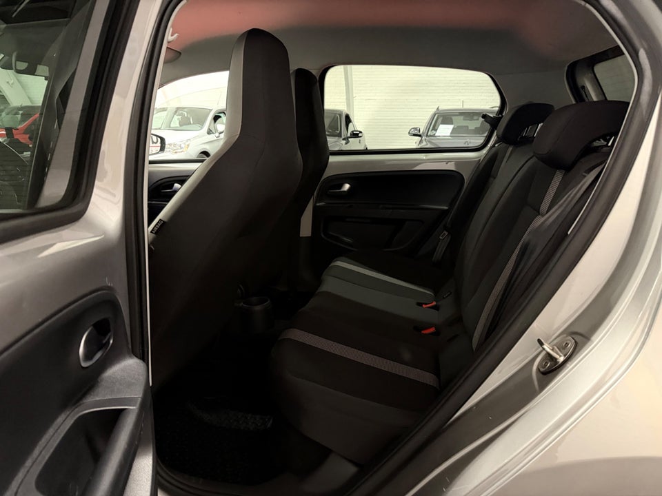 VW e-Up! Move Up! 5d