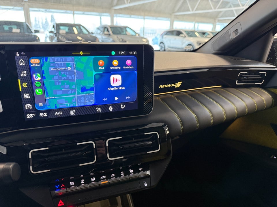 Renault 5 E-Tech 52 Iconic 5d