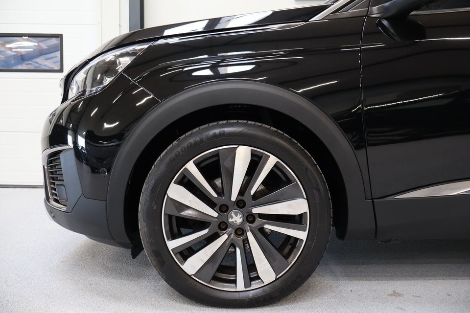 Peugeot 5008 1,5 BlueHDi 130 Allure 7prs 5d