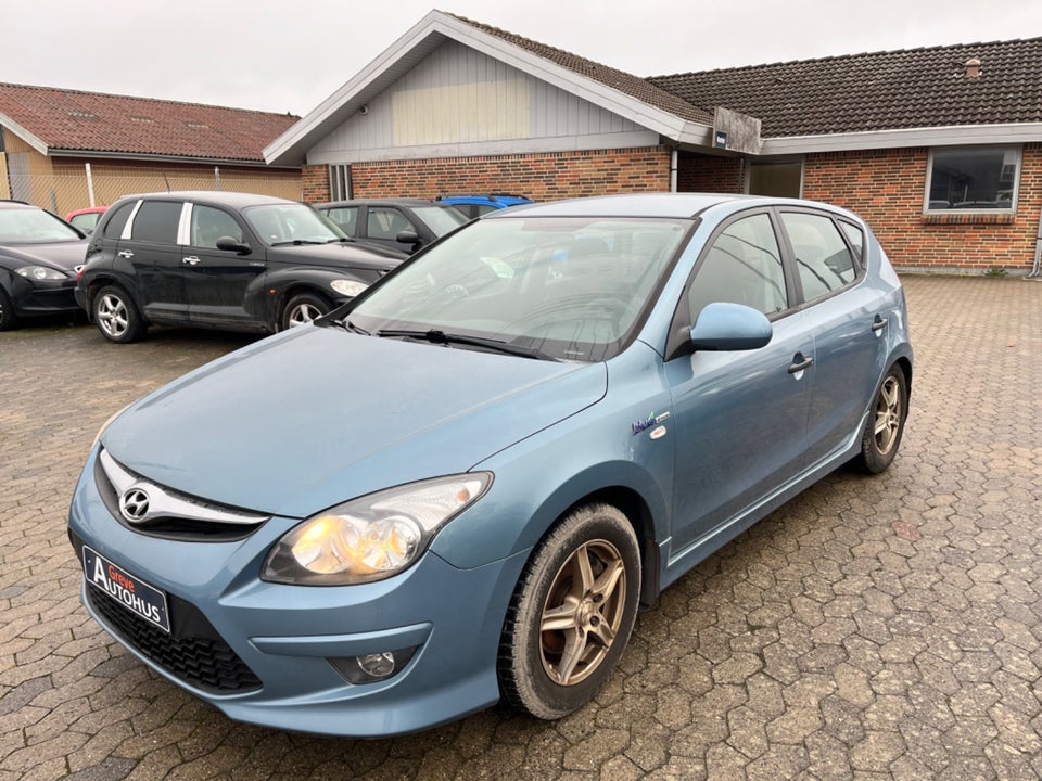 Hyundai i30 1,6 CRDi 90 Blue Drive 5d