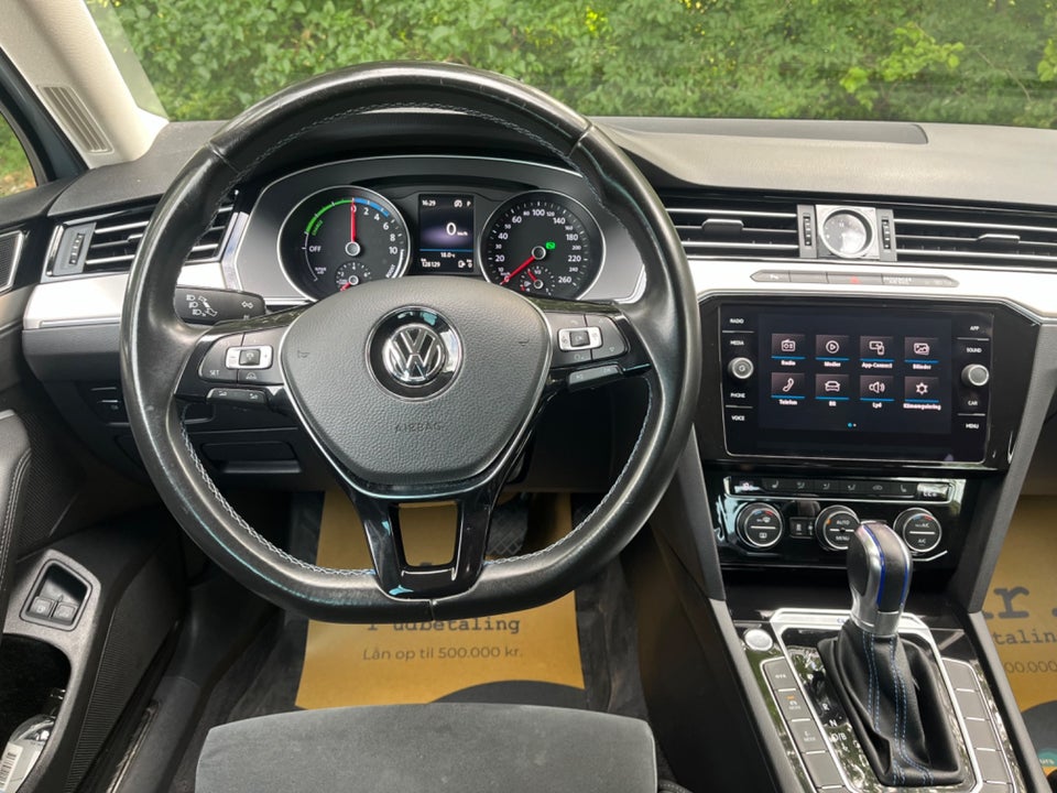 VW Passat 1,4 GTE DSG 4d