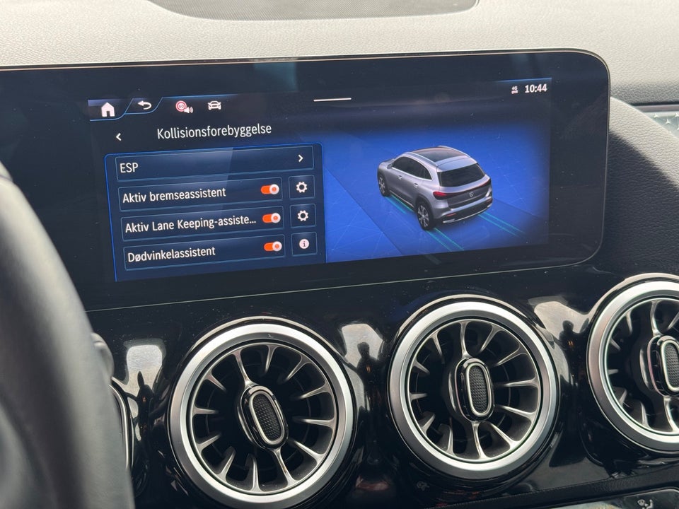 Mercedes EQA250+ 5d