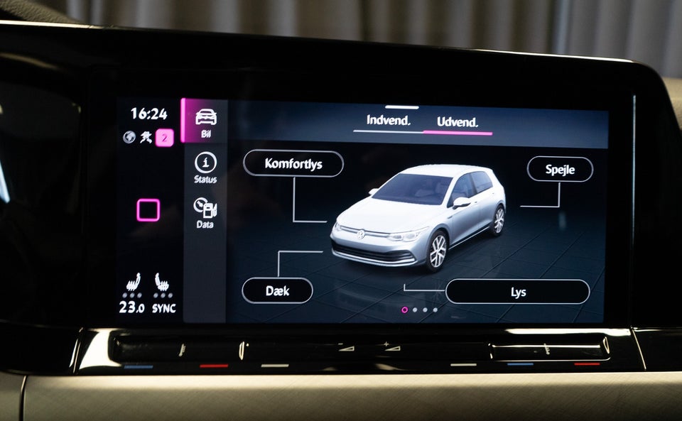 VW Golf VIII 1,5 eTSi 130 Life DSG 5d