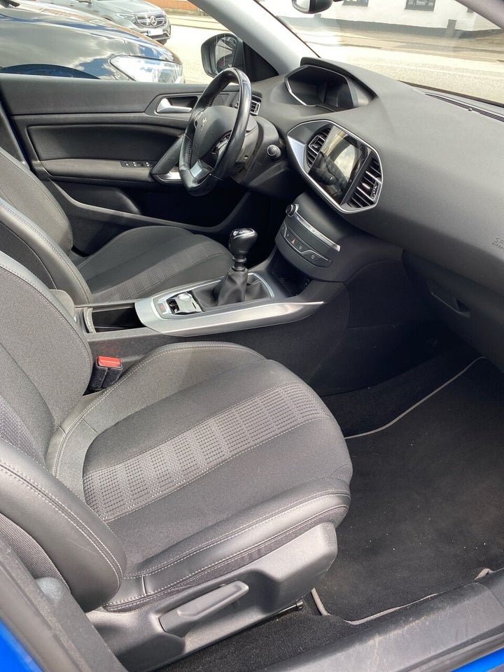 Peugeot 308 1,5 BlueHDi 130 Edition:210+ 5d