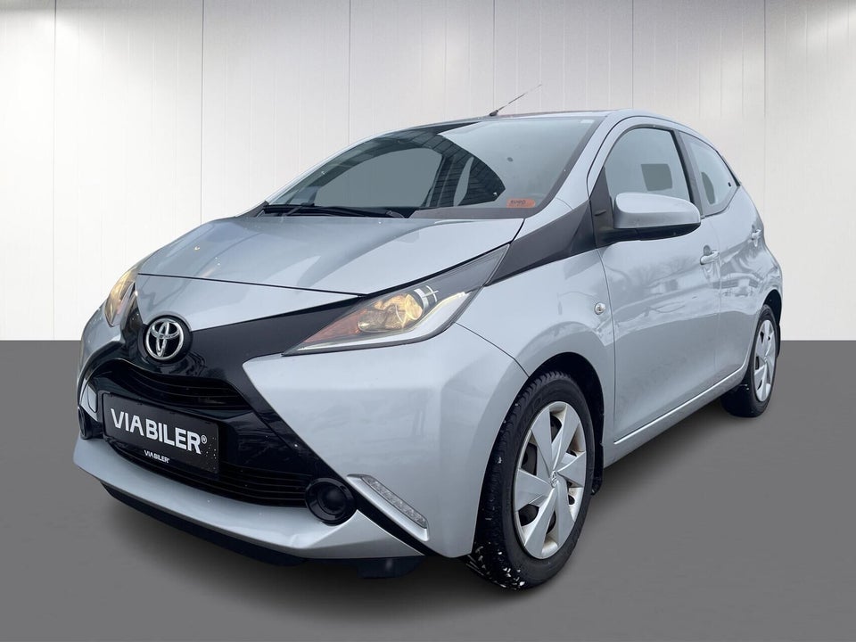 Toyota Aygo 1,0 VVT-i x-play 5d