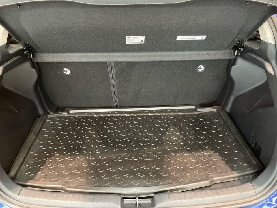 Toyota Yaris 1,5 Active 5d