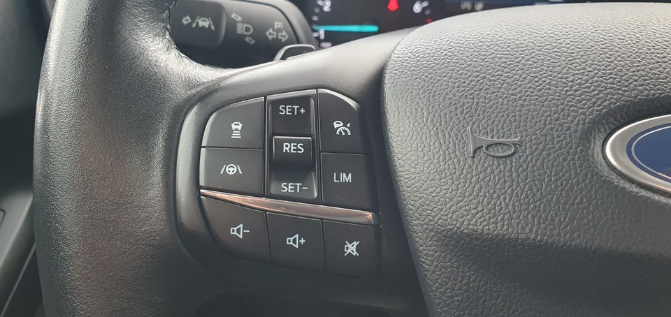 Ford Focus 1,0 EcoBoost Titanium stc. aut. 5d