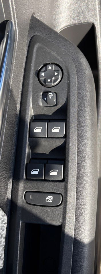 Citroën ë-C4 X 50 Palais Sky 4d