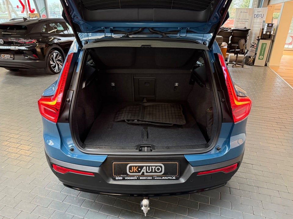 Volvo EX40 Extended Range Core 5d